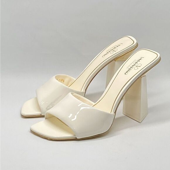 Valentino Garavani One Stud Hyper Slide Sandals In Patent Leather size 38.5 - Picture 6 of 15